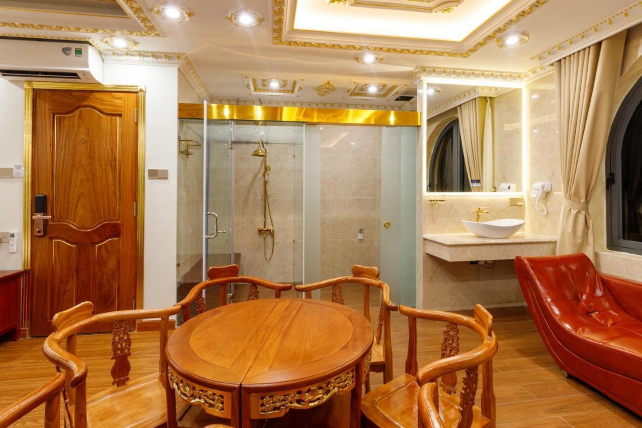 Tri Tam Hotel - Khach San Tri Tam Ben Luc Экстерьер фото