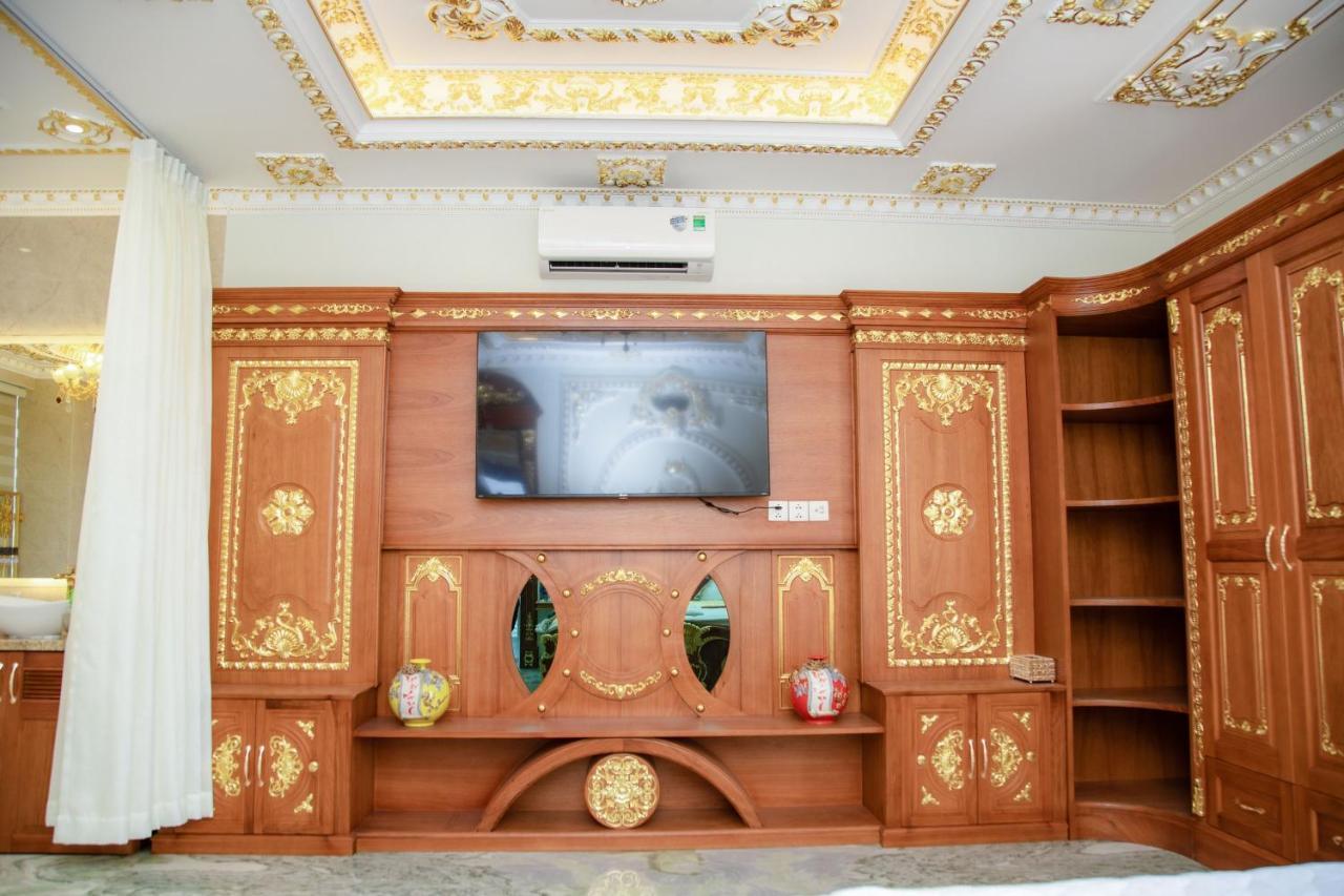Tri Tam Hotel - Khach San Tri Tam Ben Luc Экстерьер фото